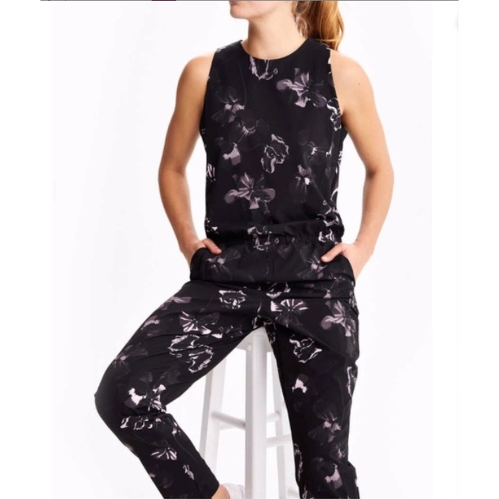 LOLE Siobhan Jumpsuit Size Medium Black Morning Glory Floral Keyhole Back NWT